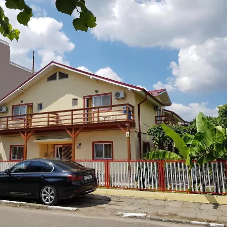 Homestay Casa Gabriela *